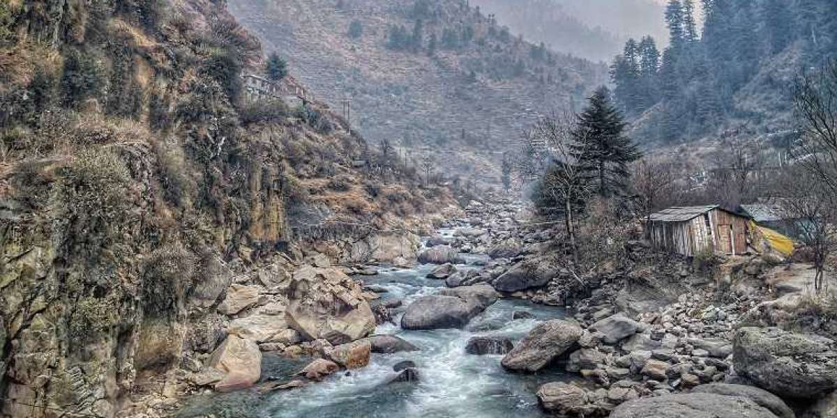 HOT SPRING WATERS OF HIMACHAL: EXPERIENCE THE MAGICAL WARMTH OF THIS WINTERS IN HIMACHAL
