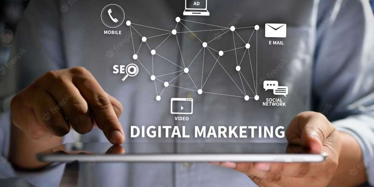 WHY YOU SHOULD TAKE UP A DIGITAL MARKETING COURSE