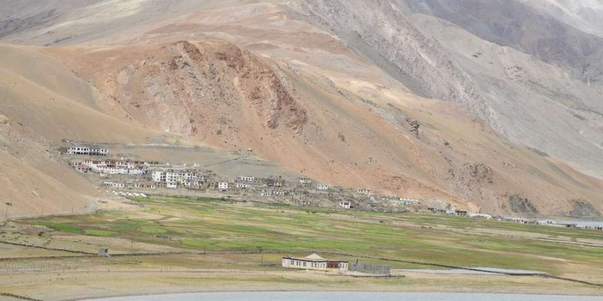 Ladakh Tour Packages Cost - Ladakh Honeymoon & Group Tour Packages