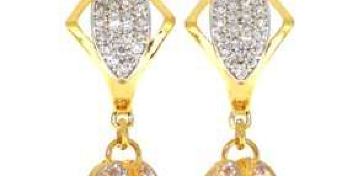 Luscious Gold Earrings Can Act As a Status Symbol