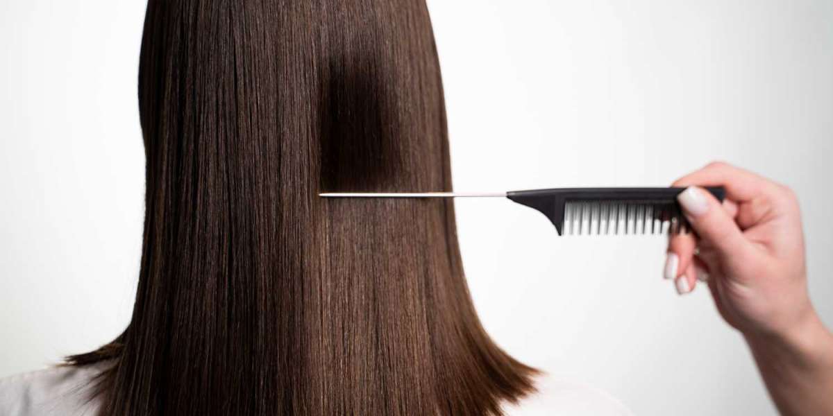 Natural Hair Treatments for Strong and Shiny Locks