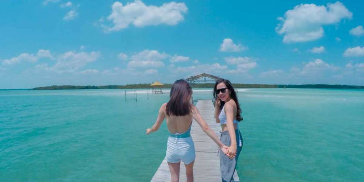 Paket Tour Belitung Oneday: Menghadirkan Keajaiban Pulau dalam Satu Hari