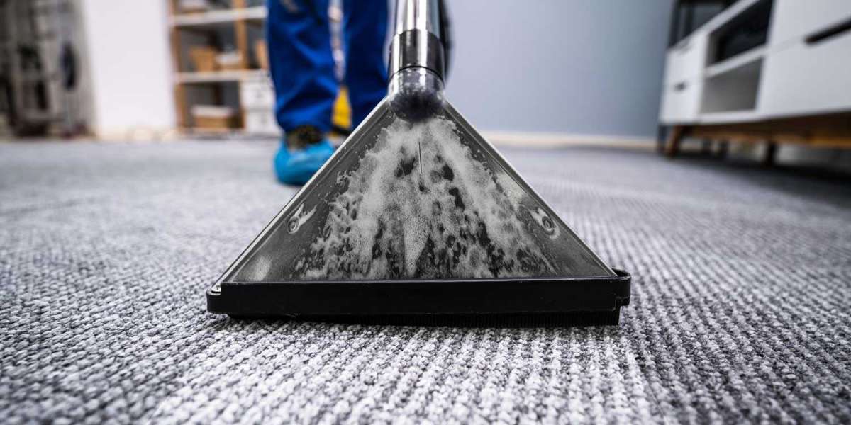Choosing the Right Commercial Carpet Cleaning Services for Your Business