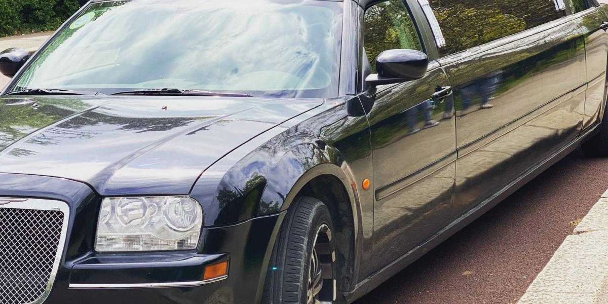 Finding the Best Limo Hire Near Me: A Luxurious Ride Just Around the Corner