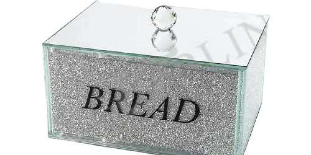 Crush Diamond Bread Bin XXL: A Sparkling Touch to Kitchen Elegance