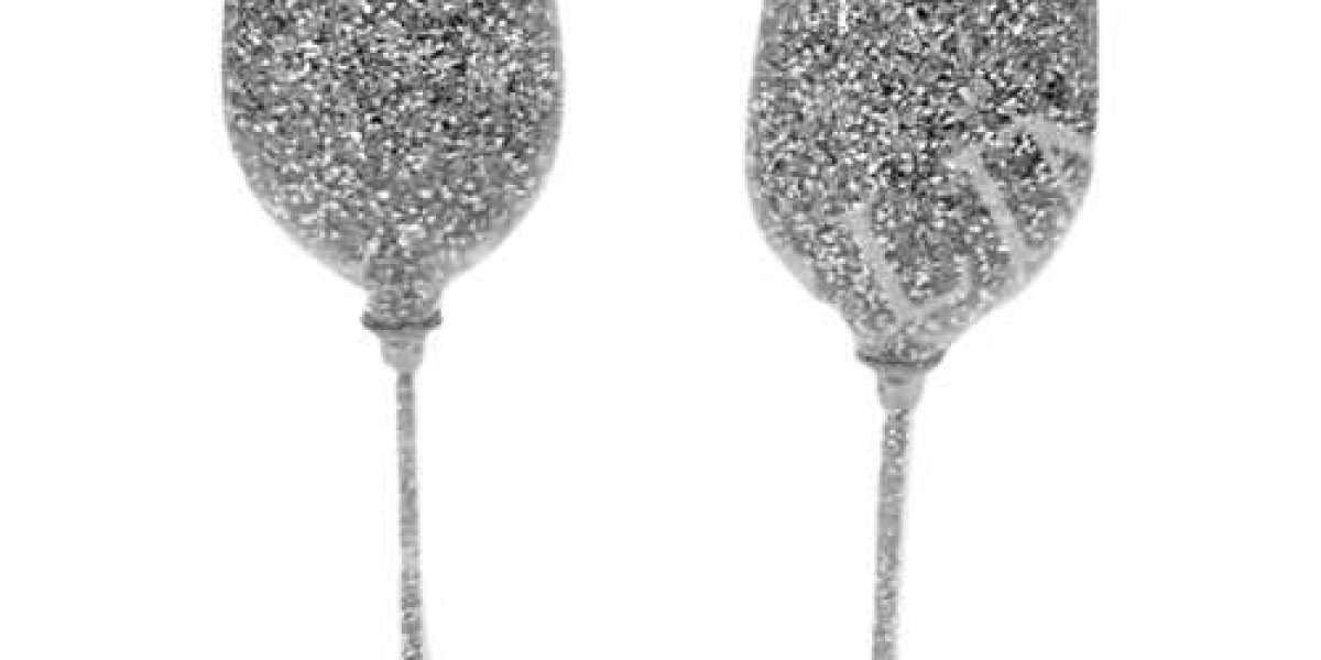 Sparkle in Elegance: The Enchanting Crushed Diamond Set of 2 Flutes Champagne