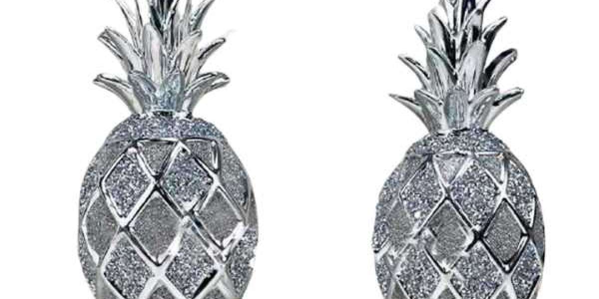 2PC Sparkly Pineapples: Adding a Glittery Touch to Your Home Decor