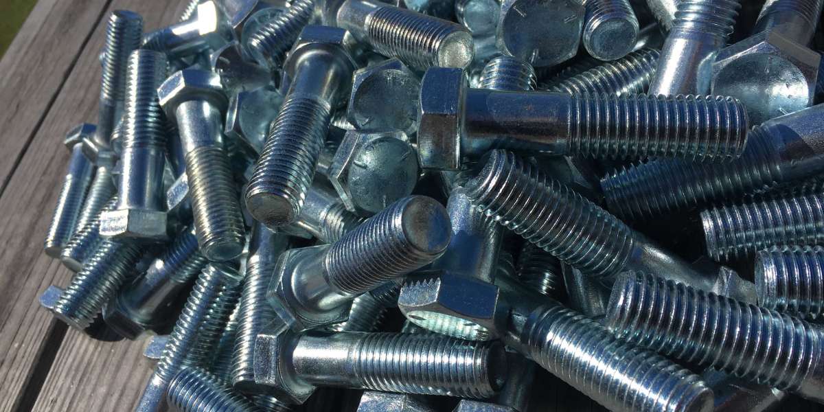 Benefits and Uses of Stainless Steel Fasteners