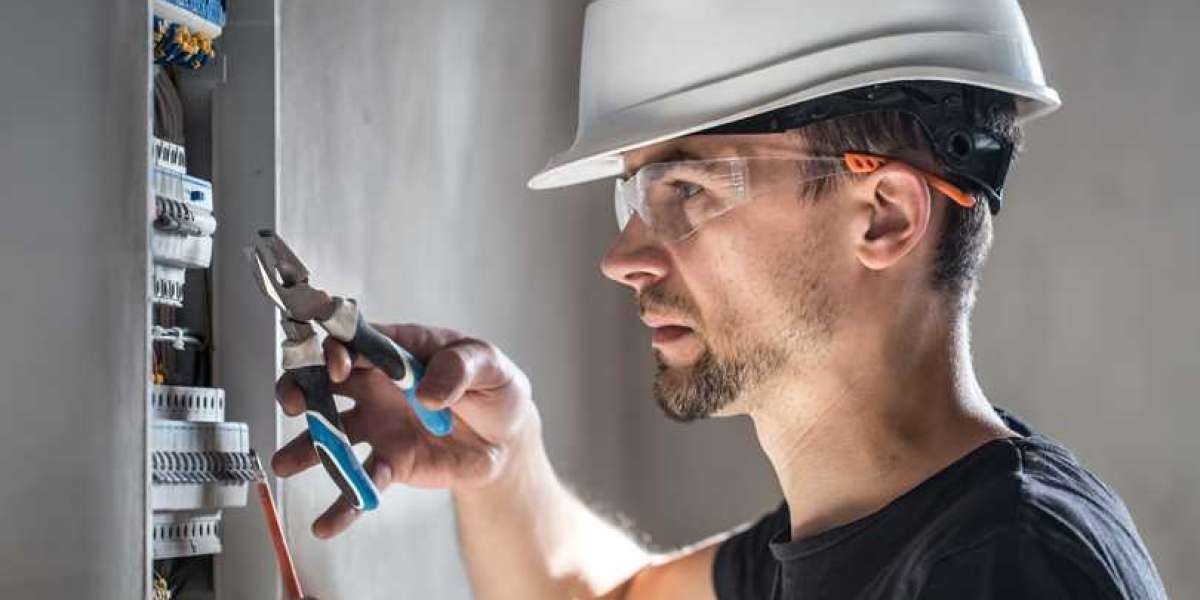 How to Write Your Own Electrician Job Description
