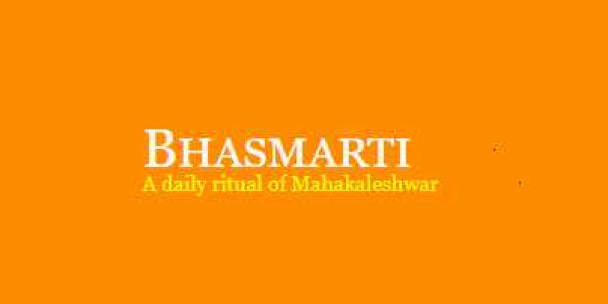 Immerse Yourself in Divine Serenity: Mahakaleshwar Aarti Booking Guide