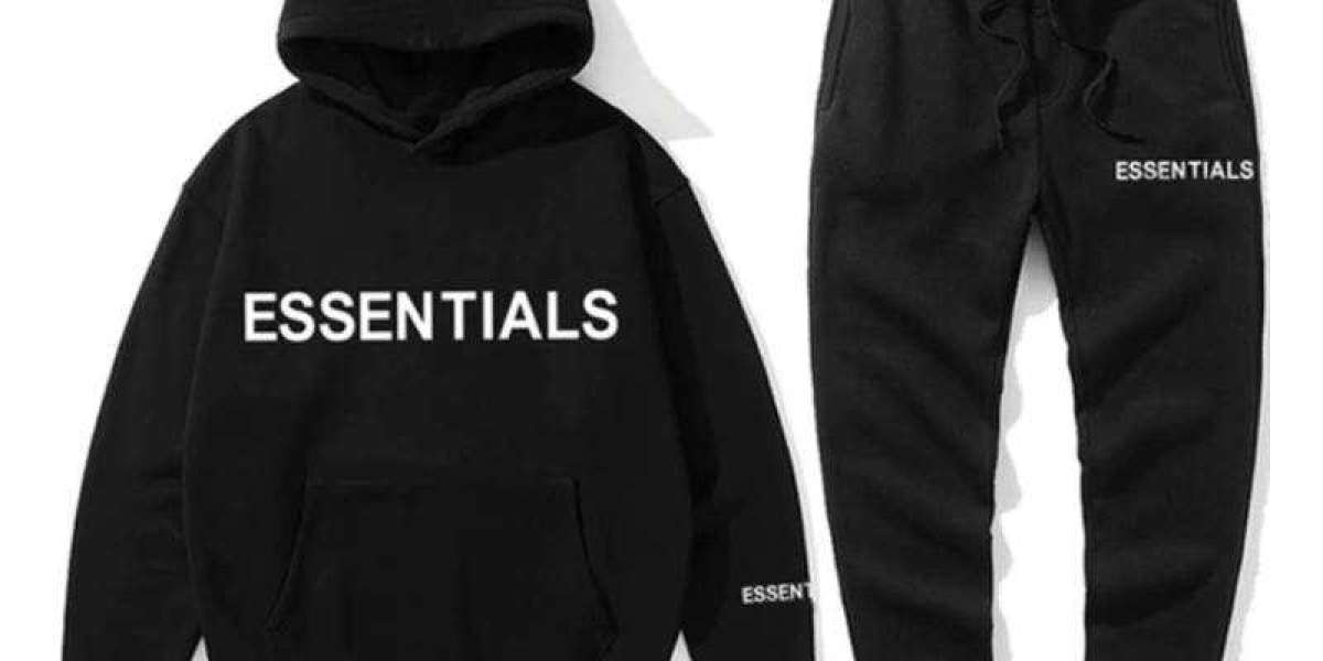 The Ultimate Guide to Essentials Tracksuits: Comfort, Style, and Versatility