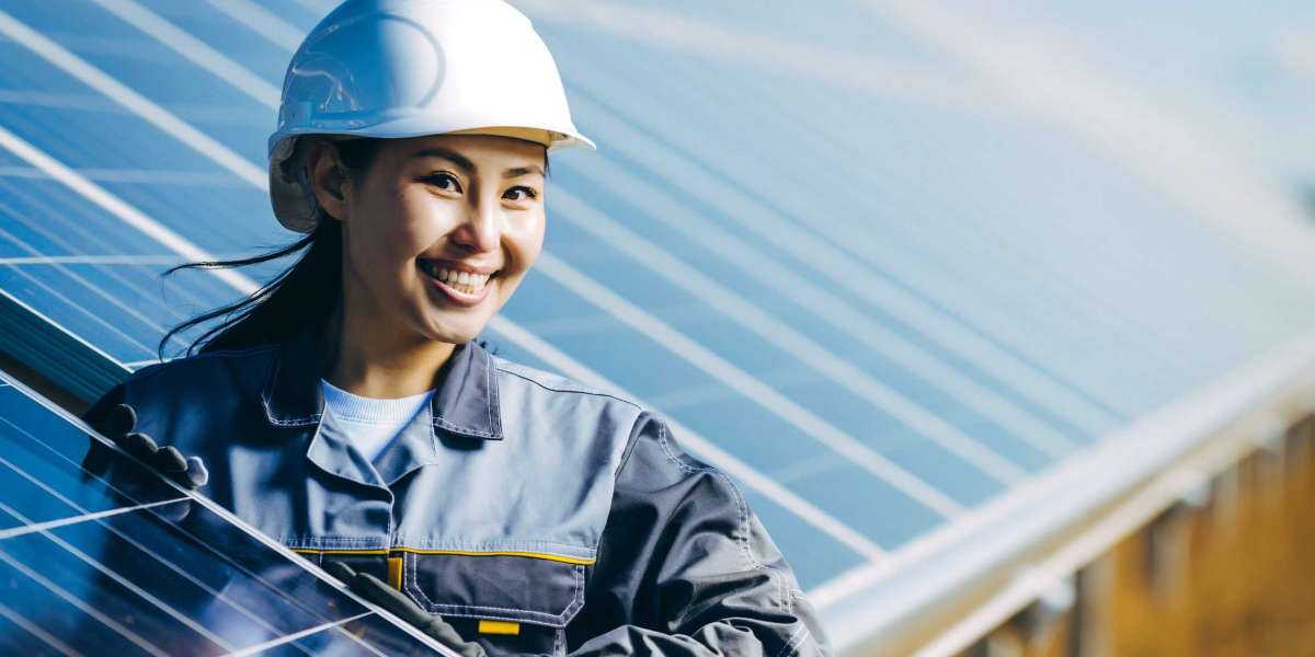 Solar Technician Training Course: A Pathway to a Sustainable Future