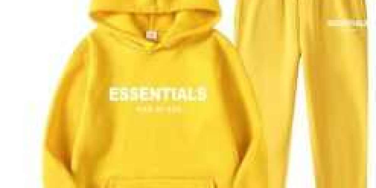 The Evolution of Essentials Official Website: Tracing the Brand's Path from Niche Market to Streetwear Icon