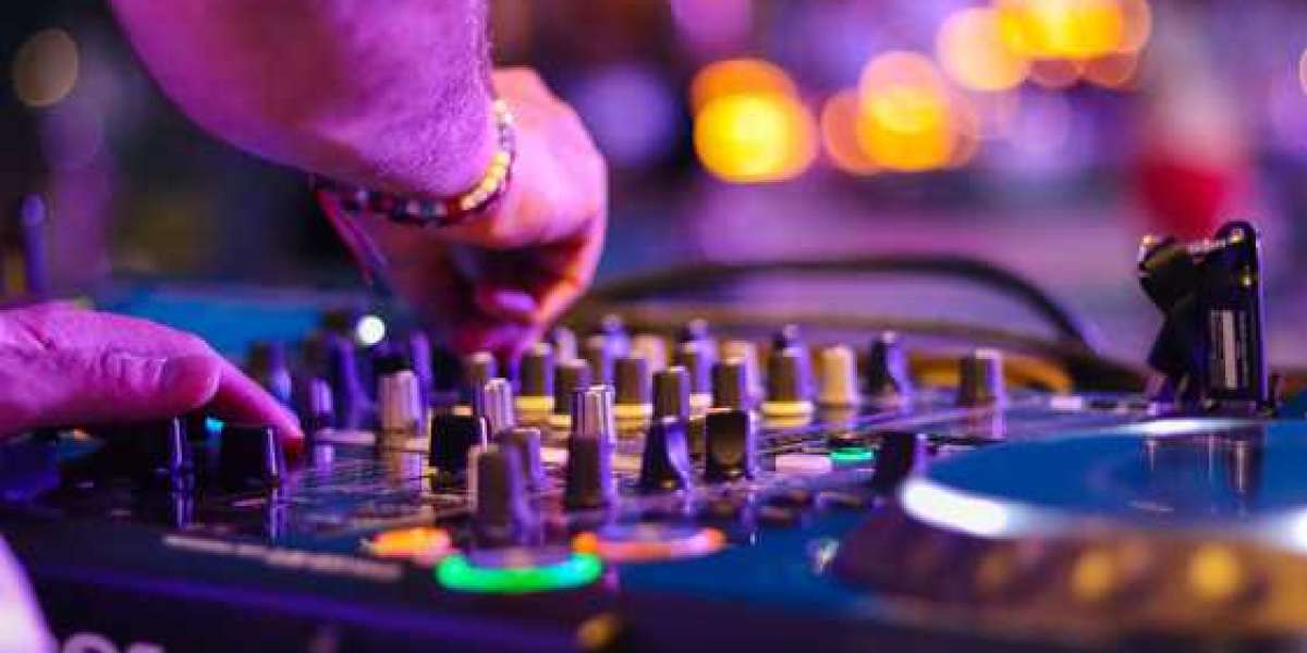 Why Hiring a Party DJ is the Best Decision for Your Event