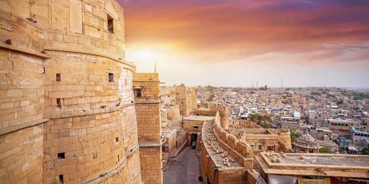 Sightseeing Guide with JaisalmerEasy Travel