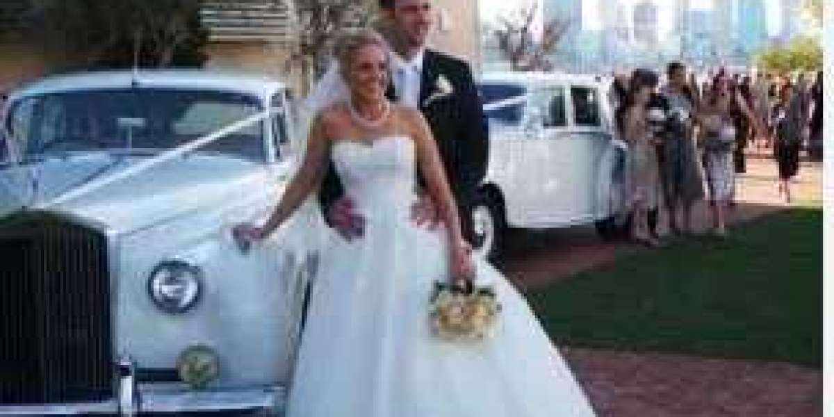 Wedding Limo Hire Perth: Elevate Your Special Day with Luxury and Style