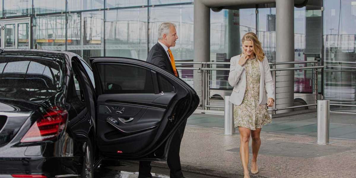 Luxury Airport Transfers for Special Occasions in Melbourne & Sydney