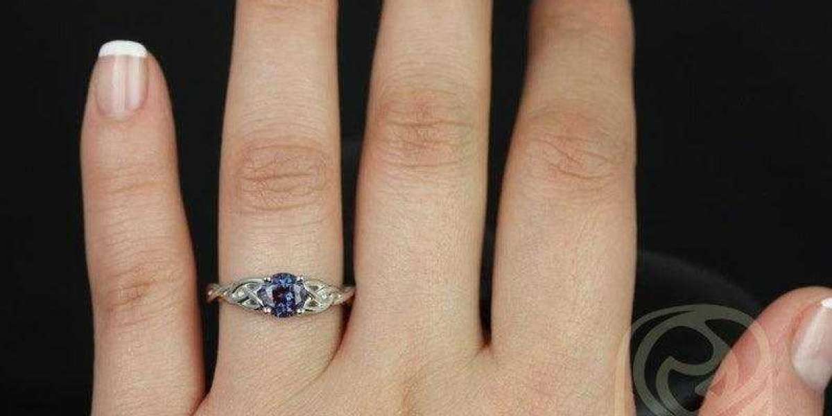 Discover Unique Engagement Rings | Love & Promise