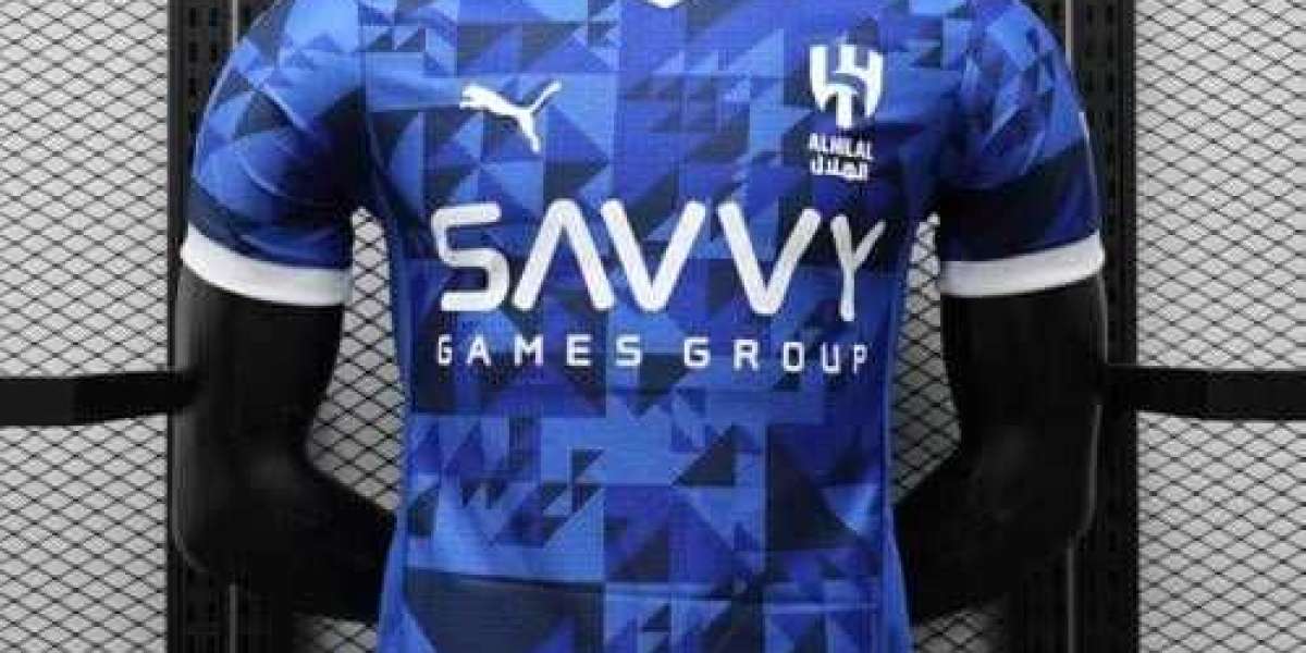 بلوزة الهلال من Sport Touch – امتلكها قبل نفاد الكمية!