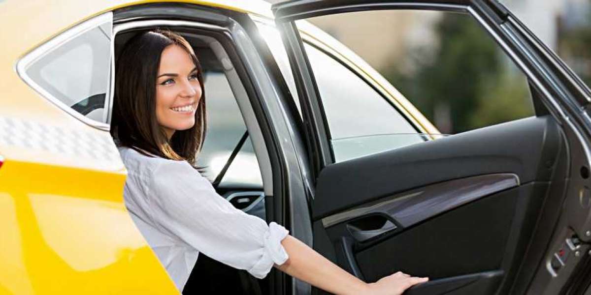 Seamless Travel: Burlington to Montreal Taxi Service