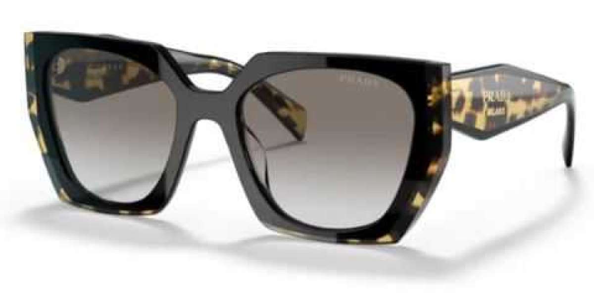 Why Investing In Designer Sunglasses For Sale Toronto Is A Wise Step?