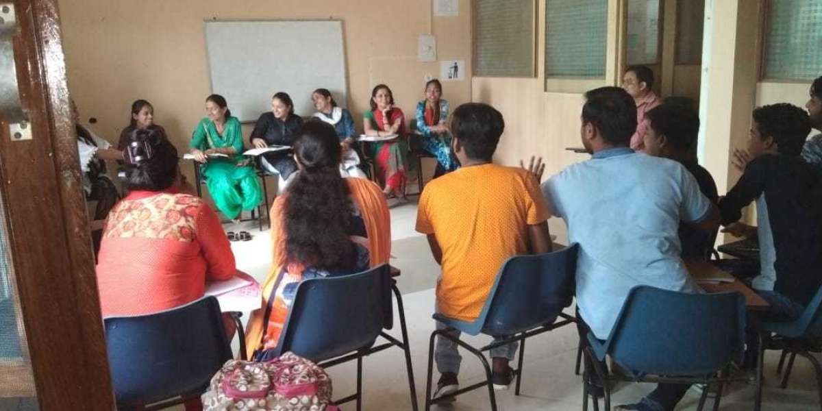 Boost Your Skills with Expert Management Consulting Training