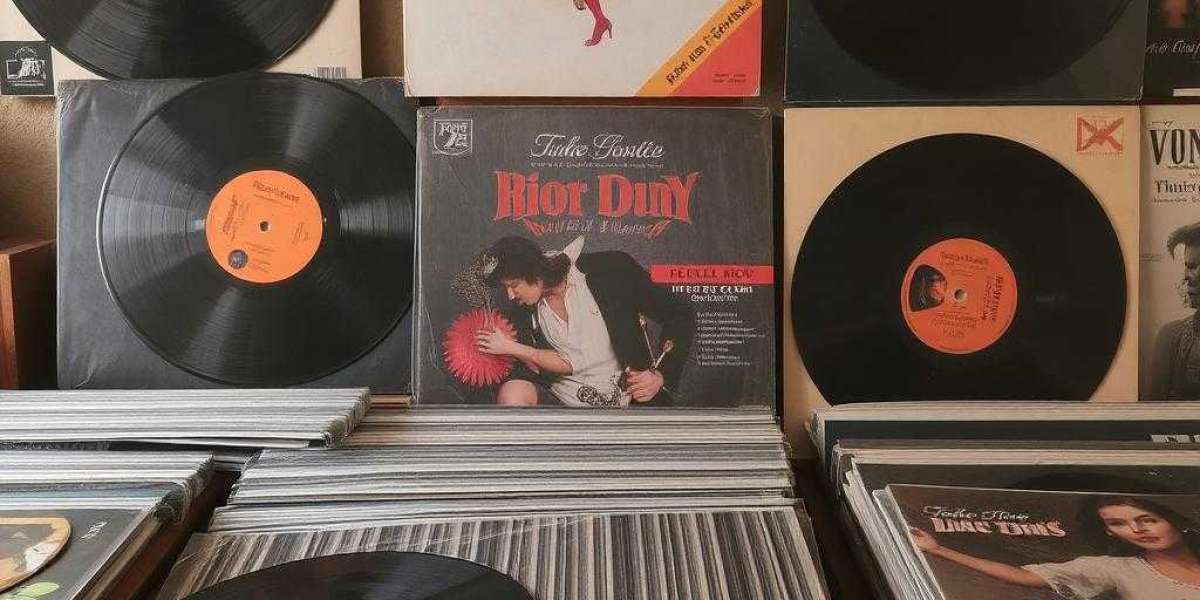 Devotional Bollywood Music Albums That Are Now Collector’s Items