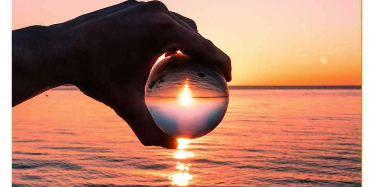 Trusted Phone Psychics Offering Heartfelt Readings for Your Holiday Reflections